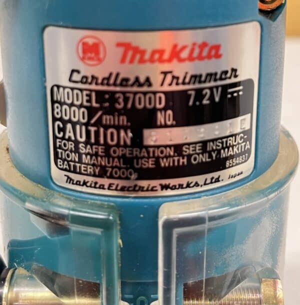 Makita 3700D akkuyläjyrsin - Purkukolmio.fi