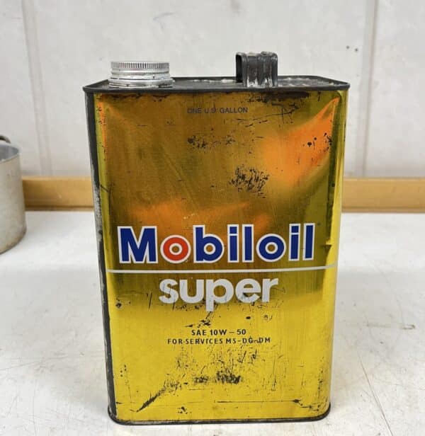 Vanha Mobiloil Super öljykanisteri - Purkukolmio.fi