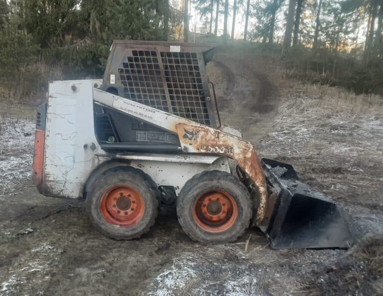 Bobcat 753 - Purkukolmio.fi