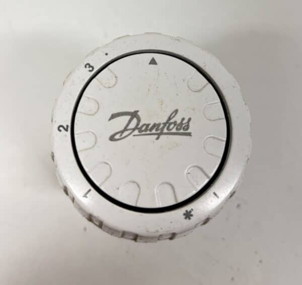 Danfoss patteritermostaatti vesikiertopatteriin - purkukolmio.fi