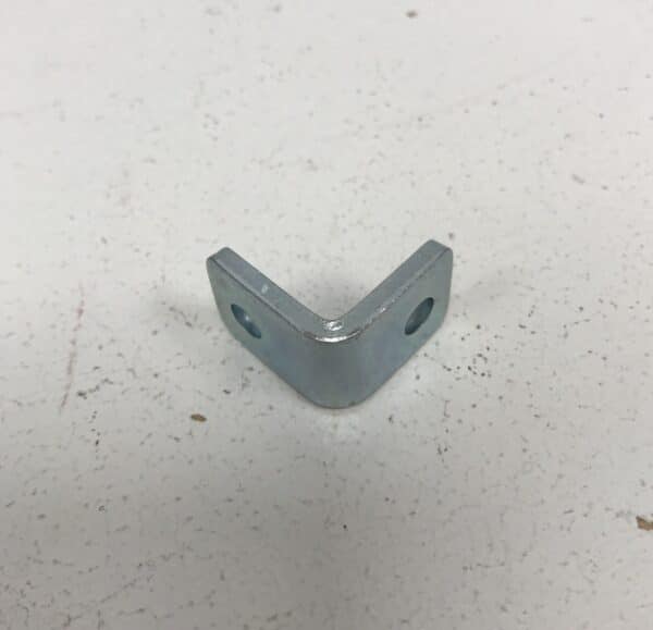 Kiinnityslevy 15x36 mm 4 kpl ja kulmarauta 90° 4 kpl sinkitty - purkukolmio.fi